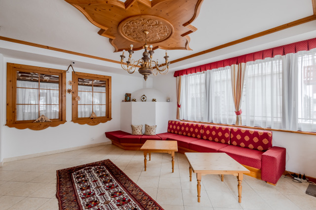 Hotel Lounge
